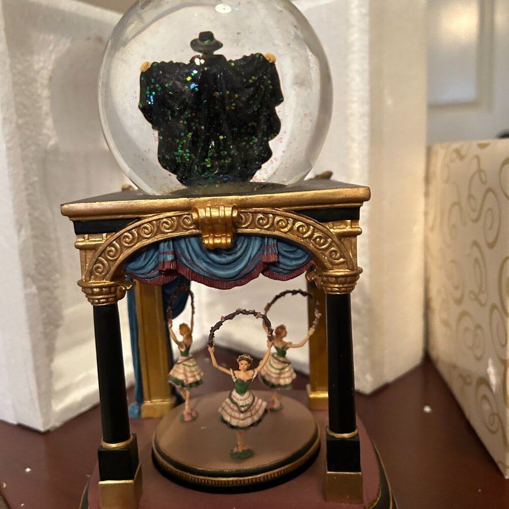 Phantom Dance of Country Nymphs Globe and Music box - Picture 6 of 8